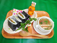 『小豆島ランチ』おにぎらず、お野菜たっぷりスープ、デザート